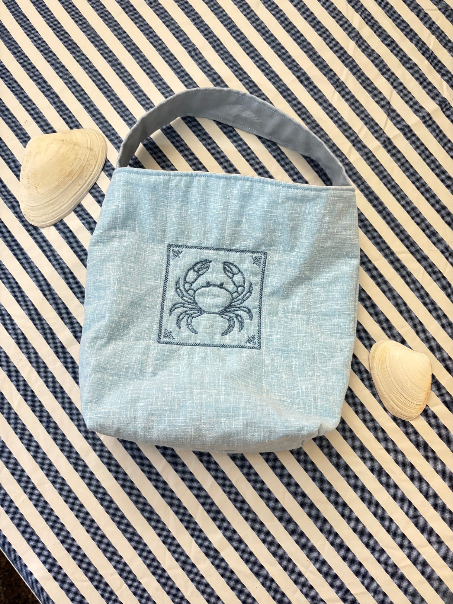 Small Coastal Crab Tote